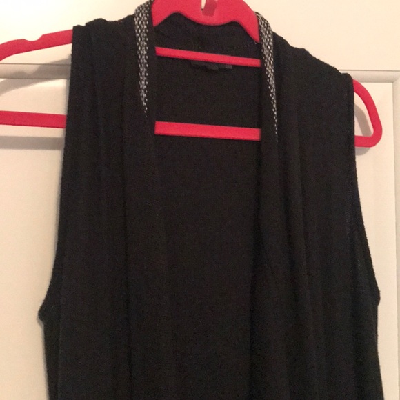 The Limited Long Knit Vest - Picture 4 of 5